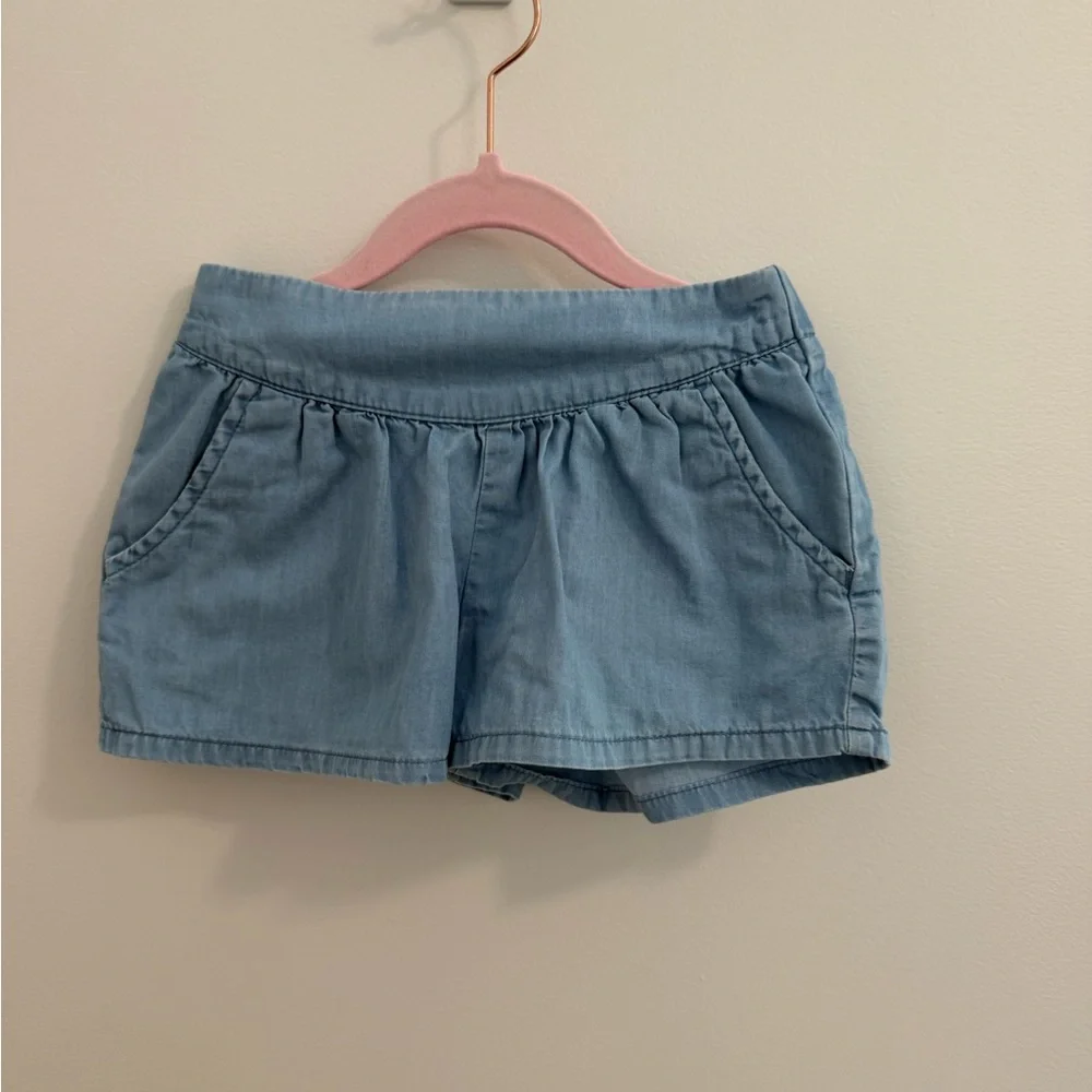 4T/5T Girls 5-Piece Shorts Bundle (Janie&Jack, Cat&Jack, Old Navy, Carters) - Picture 10 of 11
